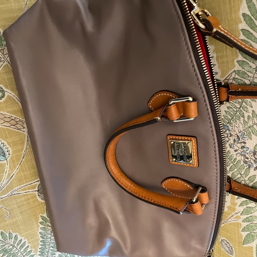 Dooney snd Bourke handbag